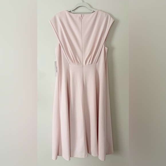 Calvin Klein Women’s Pleated-Bodice Empire-Waist Midi Dress - Picture 4 of 9